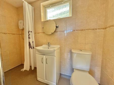 3 bedroom Semi-detached house for sale in Valley Road, Lincoln, LN5