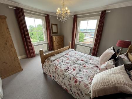 4 bedroom End of terrace house for sale in Ventnor Terrace, Lincoln, LN2