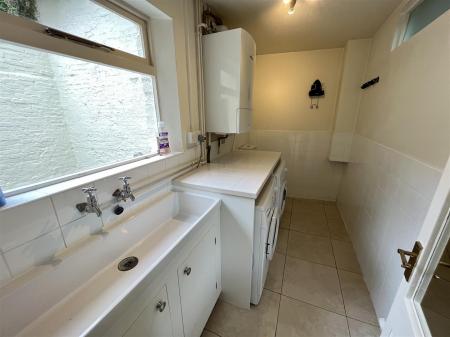 4 bedroom End of terrace house for sale in Ventnor Terrace, Lincoln, LN2
