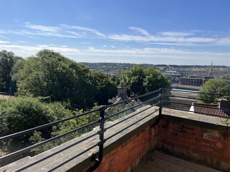 4 bedroom End of terrace house for sale in Ventnor Terrace, Lincoln, LN2