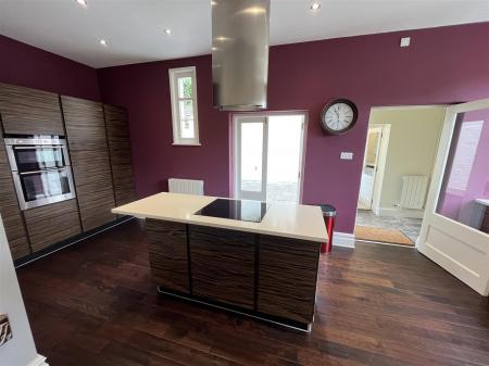 4 bedroom End of terrace house for sale in Ventnor Terrace, Lincoln, LN2