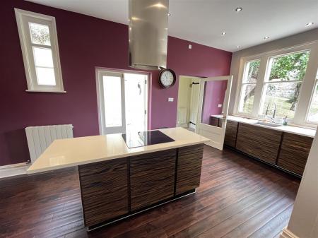 4 bedroom End of terrace house for sale in Ventnor Terrace, Lincoln, LN2