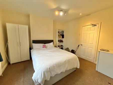 5 bedroom Terraced House for sale in Vine Street, Lincoln, LN2