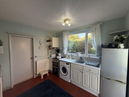 3 bedroom Semi-detached house for sale in Washingborough Road, Heighington, LN4