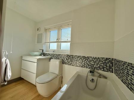 3 bedroom Semi-detached house for sale in Wells Drive, Bracebridge Heath, LN4