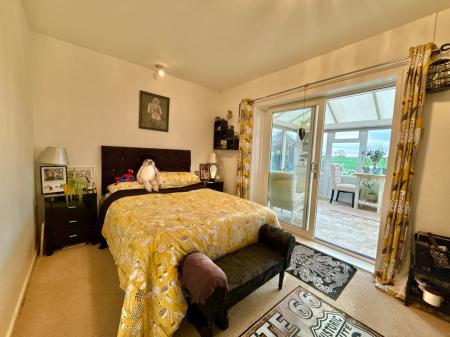 3 bedroom Detached bungalow for sale in Westfield Approach, North Greetwell, Lincoln, LN2