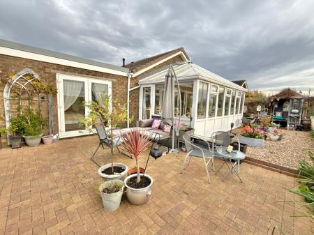 3 bedroom Detached bungalow for sale in Westfield Approach, North Greetwell, Lincoln, LN2