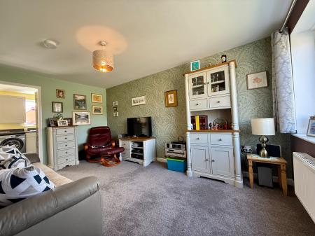 3 bedroom Semi-detached house for sale in Wheatsheaf Drive, Wragby, LN8