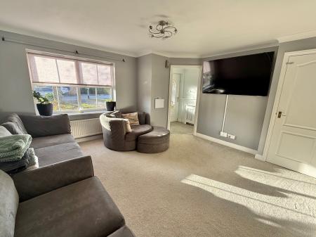 3 bedroom Detached house for sale in Gloucester Close, Lincoln, LN4