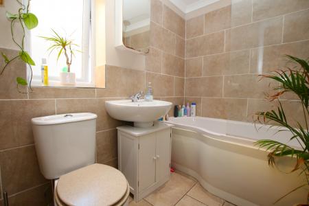 2 bedroom End of terrace house for sale in Sixfield Close, Lincoln, LN6