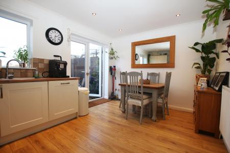 2 bedroom End of terrace house for sale in Sixfield Close, Lincoln, LN6