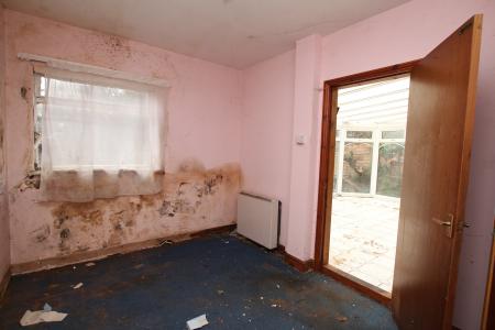 3 bedroom Semi-detached house for sale in Broadway, Lincoln, LN2