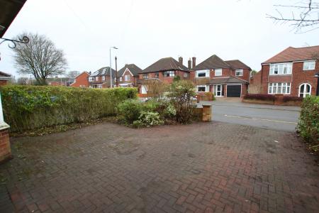 3 bedroom Semi-detached house for sale in Broadway, Lincoln, LN2