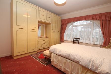 2 bedroom Detached bungalow for sale in Western Avenue, Lincoln, LN6