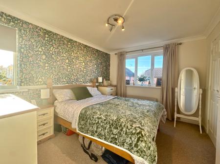 2 bedroom End of terrace house for sale in Addison Place, Fenton, LN1