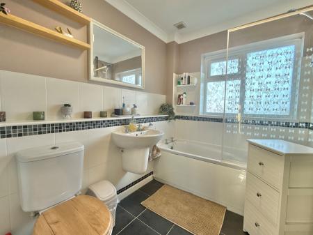 2 bedroom End of terrace house for sale in Addison Place, Fenton, LN1