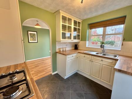 3 bedroom Semi-detached house for sale in The Gleanings, Navenby, LN5