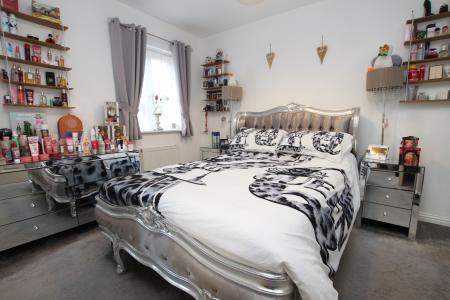 4 bedroom Town house for sale in Bobbin Lane, Lincoln, LN2