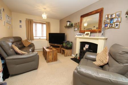 4 bedroom Town house for sale in Bobbin Lane, Lincoln, LN2