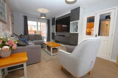 4 bedroom Detached house for sale in Bluebell Walk, Witham St Hughs, LN6