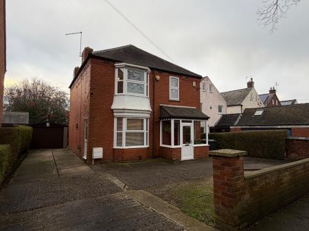 4 bedroom Detached house for sale in Burton Road, Lincoln, LN1