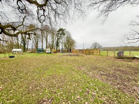 3 bedroom Semi-detached house for sale in Bassingham Road, Aubourn, LN5