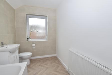2 bedroom Terraced House for sale in Albert Promenade, Loughborough, LE11
