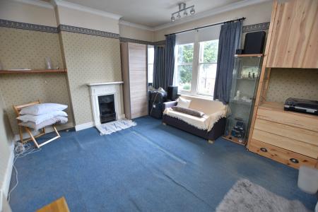 2 bedroom Terraced House for sale in Albert Promenade, Loughborough, LE11