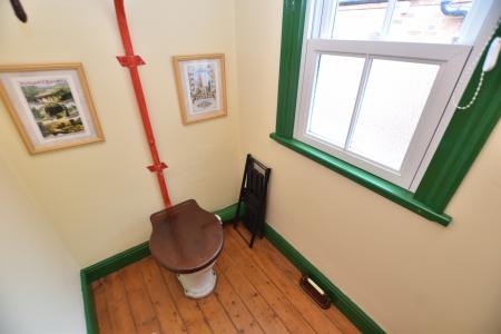 2 bedroom Terraced House for sale in Albert Promenade, Loughborough, LE11