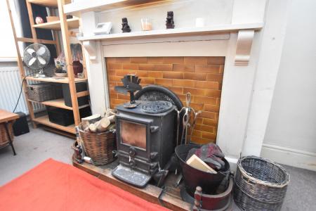 2 bedroom Terraced House for sale in Albert Promenade, Loughborough, LE11