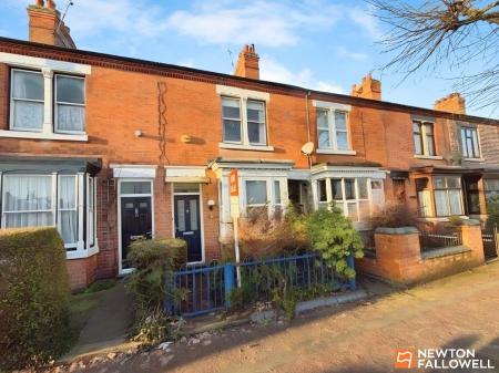 2 bedroom Terraced House for sale in Albert Promenade, Loughborough, LE11