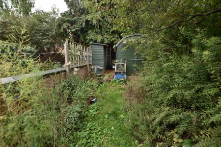 2 bedroom Terraced House for sale in Albert Promenade, Loughborough, LE11