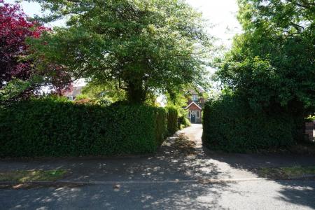 3 bedroom Detached house for sale in Ashby Road, Kegworth, DE74