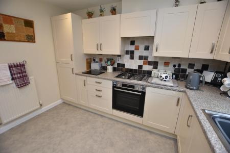 2 bedroom Semi-detached bungalow for sale in Badger Court, Loughborough, LE11