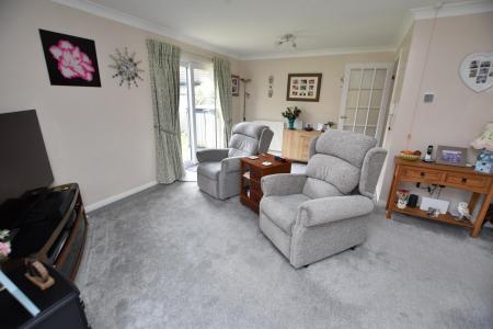 2 bedroom Semi-detached bungalow for sale in Badger Court, Loughborough, LE11