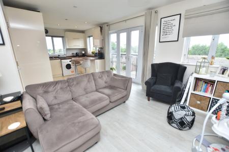 2 bedroom Apartment for sale in Barnsdale Close, Loughborough, LE11