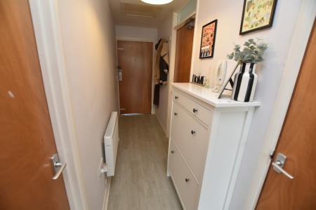 2 bedroom Apartment for sale in Barnsdale Close, Loughborough, LE11