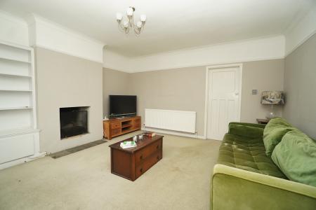 3 bedroom Semi-detached house for sale in Beacon Road, Loughborough, LE11