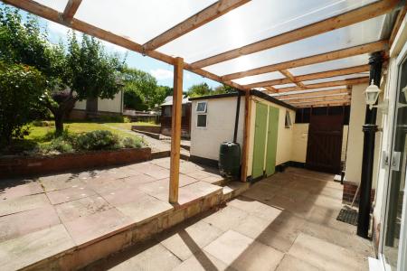 3 bedroom Semi-detached house for sale in Beacon Road, Woodhouse Eaves, LE12