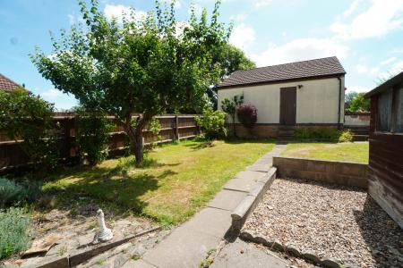 3 bedroom Semi-detached house for sale in Beacon Road, Woodhouse Eaves, LE12