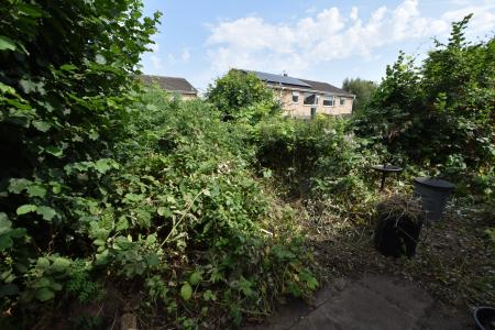 3 bedroom Detached house for sale in Beech Avenue, East Leake, LE12