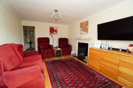 4 bedroom Detached house for sale in Blithfield Avenue, Loughborough, LE11