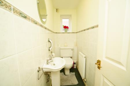 4 bedroom Detached house for sale in Blithfield Avenue, Loughborough, LE11