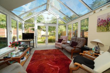 4 bedroom Detached house for sale in Blithfield Avenue, Loughborough, LE11