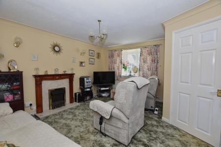 3 bedroom Detached house for sale in Blithfield Avenue, Loughborough, LE11