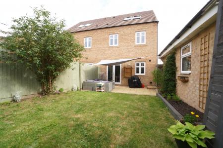 3 bedroom Semi-detached house for sale in Bobbin Drive, Loughborough, LE11