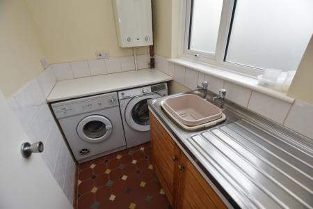 4 bedroom Detached house for sale in Butterley Drive, Loughborough, LE11