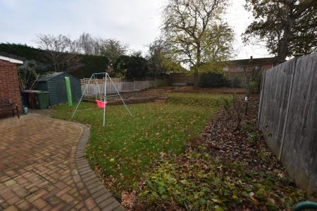 4 bedroom Detached house for sale in Butterley Drive, Loughborough, LE11