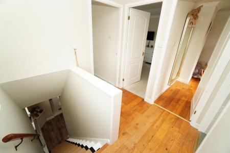 3 bedroom Semi-detached house for sale in Charnwood Avenue, Sutton Bonington, LE12