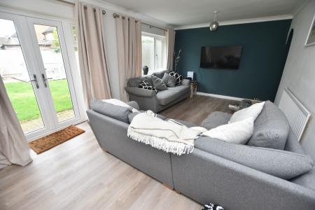 3 bedroom Semi-detached house for sale in Charnwood Fields, Sutton Bonington, LE12
